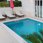 Appartamento Villasanta De Luxe With Pool *