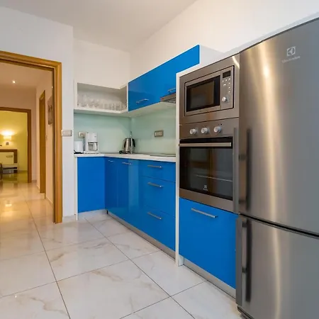 Apartmán Villasanta De Luxe With Pool *