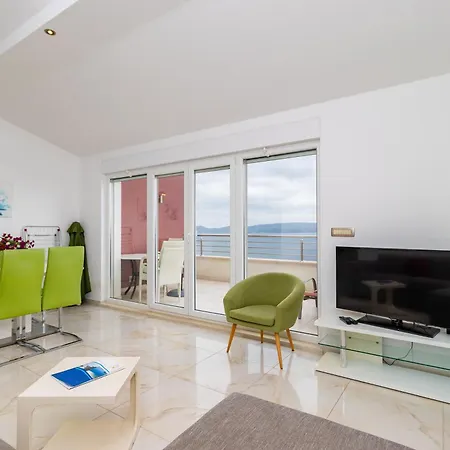 Villasanta De Luxe With Pool Apartmán *