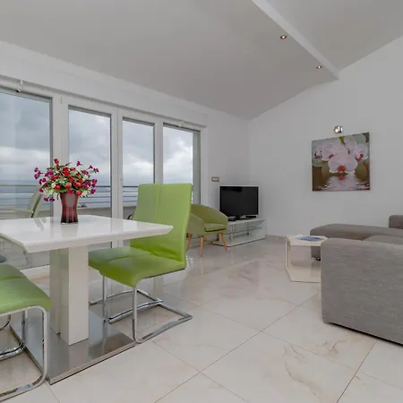 Apartment Villasanta De Luxe With Pool