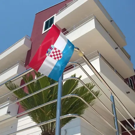 Villasanta De Luxe With Pool * Marusici (Split-Dalmatia)