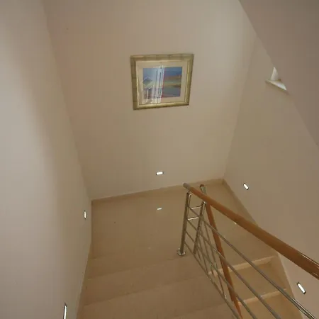 Apartmán Villasanta De Luxe With Pool Marusici (Split-Dalmatia)