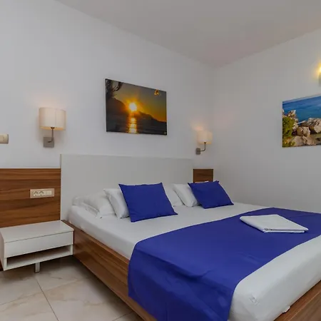 Villasanta De Luxe With Pool Apartment