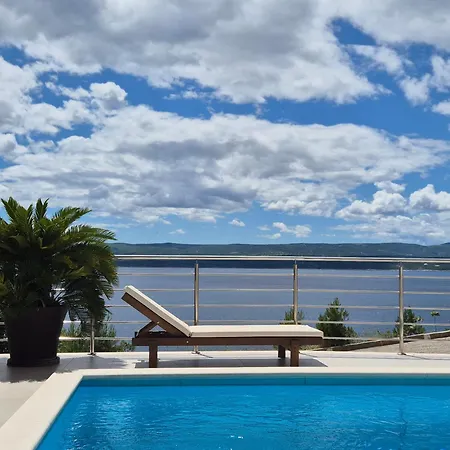 Villasanta De Luxe With Pool